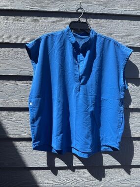Figs Men's Royal Blue Short Sleeve Button-Down Henley